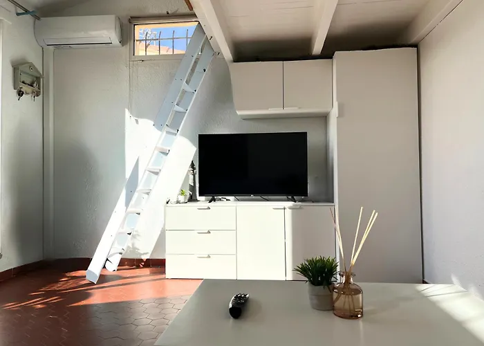 A 100m De La - Terrasse & Parking Prive Le Barcarès