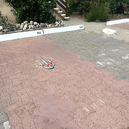 A 100m De La - Terrasse & Parking Prive Lägenhet