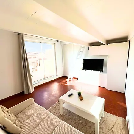 Lejlighed A 100m De La - Terrasse & Parking Prive *